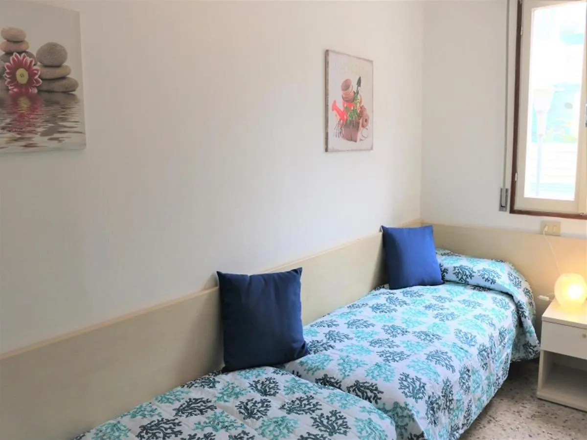 Modern Flat On The Shores Of Bibione Apartment